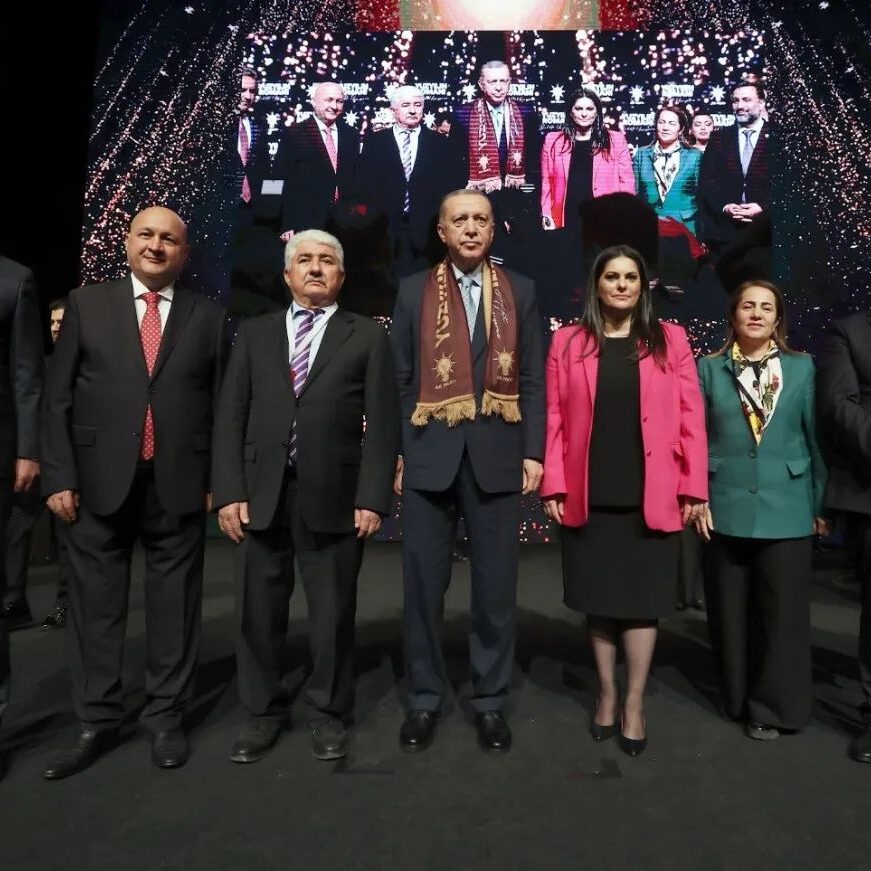 Haliç Kongre Merkezinde yapılan "2023 Roman Buluşması-Yüzyılın Romanını Birlikte Yazıyoruz" programında Cumhurbaşkanımız Sayın @RTErdogan ile güzel bir anı.