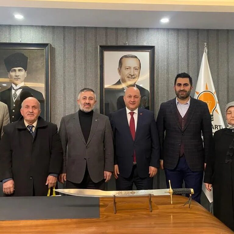 Marmara Bölgesi Genişletilmiş Sosyal Politikalar Başkanları Toplantısı" kapsamında #Bilecik İl-İlçe 3 kademe Sosyal Politikalar Başkanları, İl-İlçe EKM ve YKM Başkanlarımızla bir araya geldik. Yaş almış büyüklerimizi gazilerimizi ziyaret ederek dua ve desteklerini aldık.